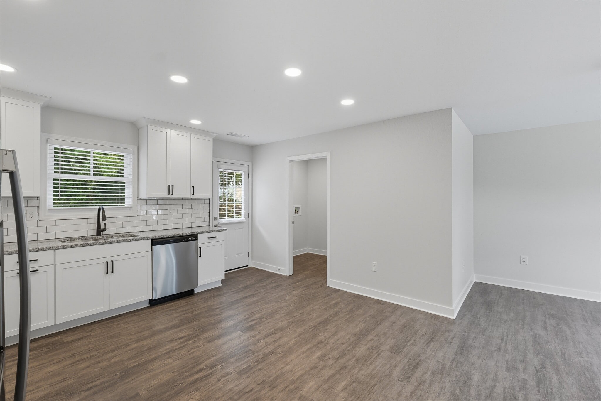 Building Photo - 6629 Ashbrooke Drive