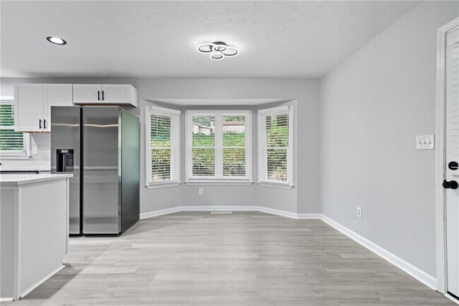 Building Photo - 3198 Booths Ct