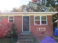 Building Photo - 4943 Fieldcrest Dr