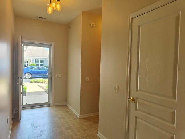 Building Photo - 13571 Hemlock Rd