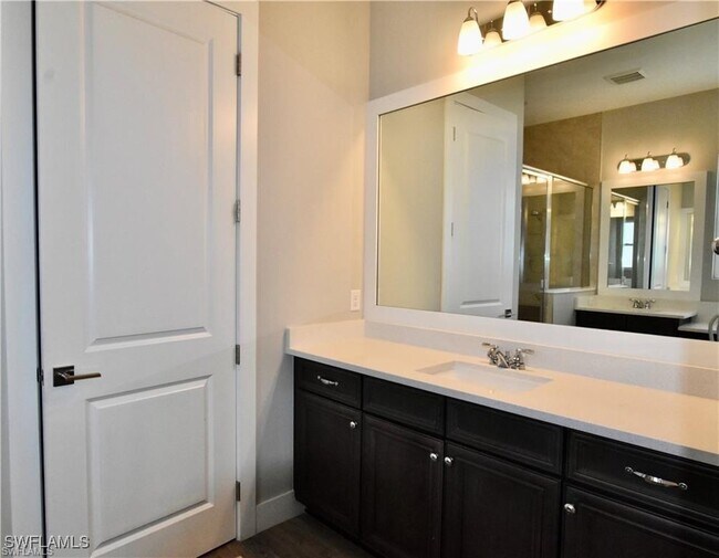Building Photo - 3628 Sapphire Cv Cir