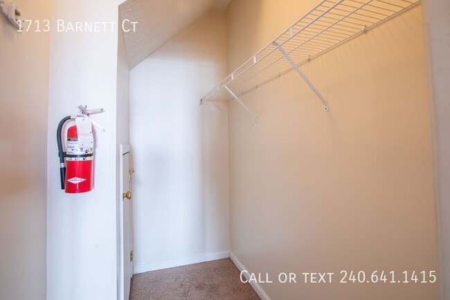 Building Photo - 1713 Barnett Ct