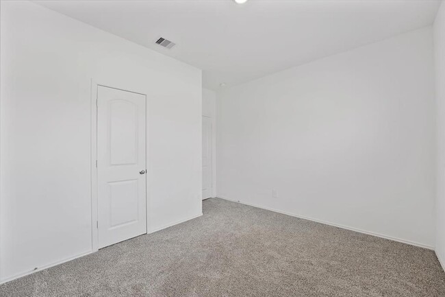 Building Photo - 21622 Violet Rdg Rd
