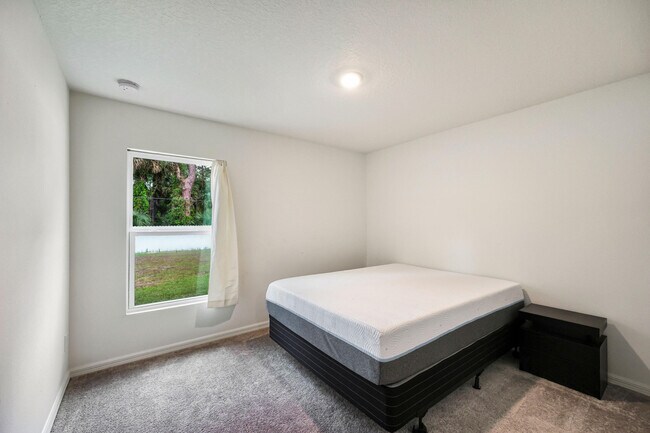 Building Photo - 1316 Gibralter St SW