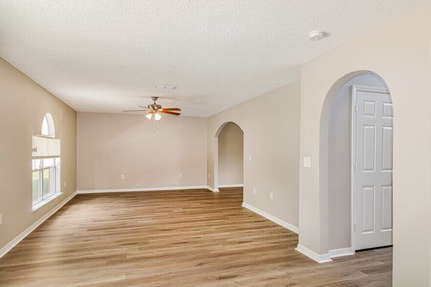 Building Photo - 6510 Hillview Rd