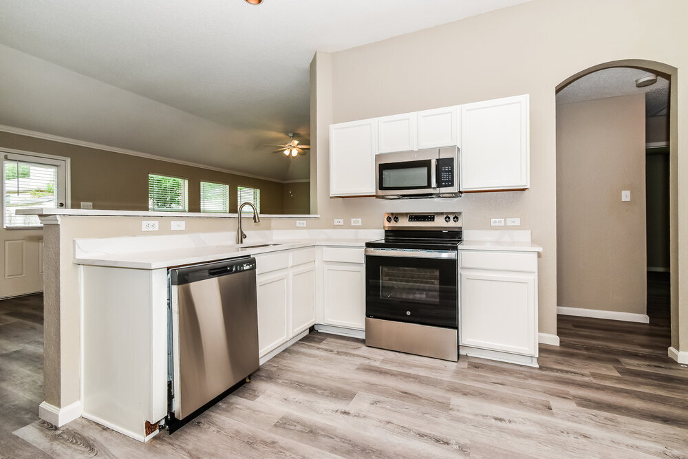 Building Photo - 2100 Aster Trail