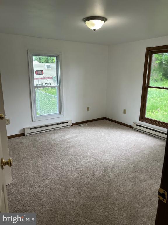 Building Photo - 107 Sawmill Ct