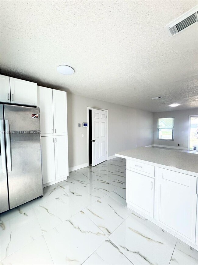 Building Photo - 8160 SW 6th St