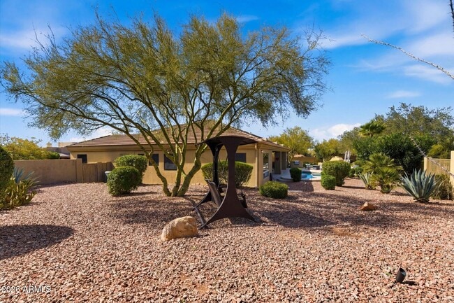 Building Photo - 8044 E Tether Trail