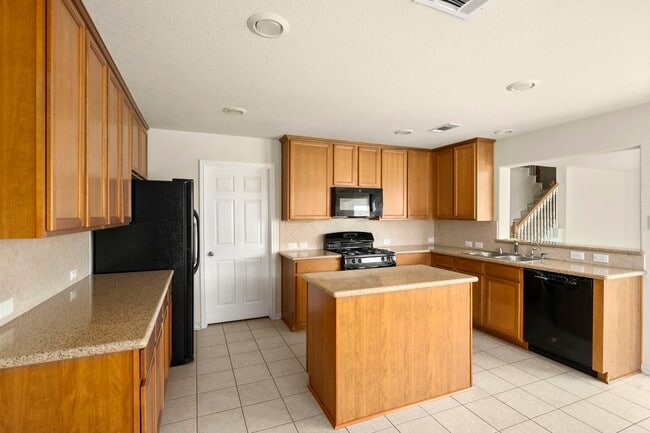 Building Photo - 18211 Palisade Rock Ct