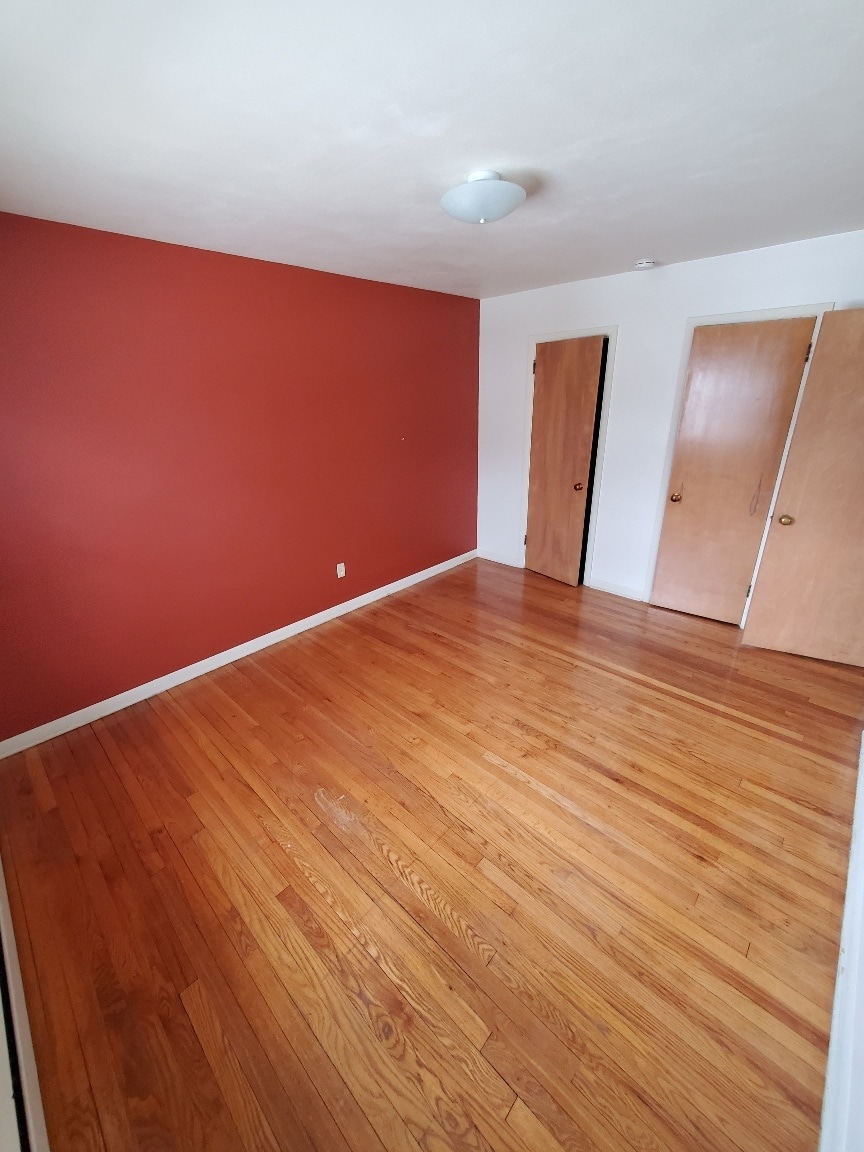 Building Photo - 1301 Jewel Ct