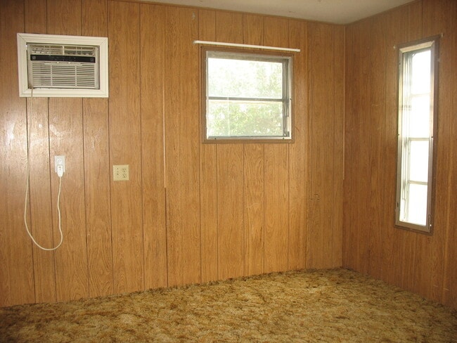Building Photo - 2bed, 1bath mobile home - Kuna