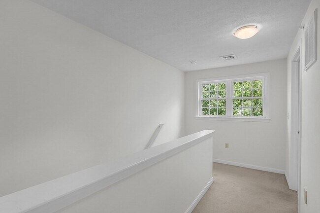 Building Photo - 30 Caspian Way