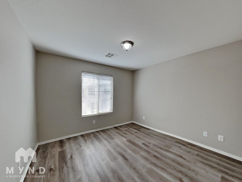 Building Photo - 7608 Tiffany Lamp Ct