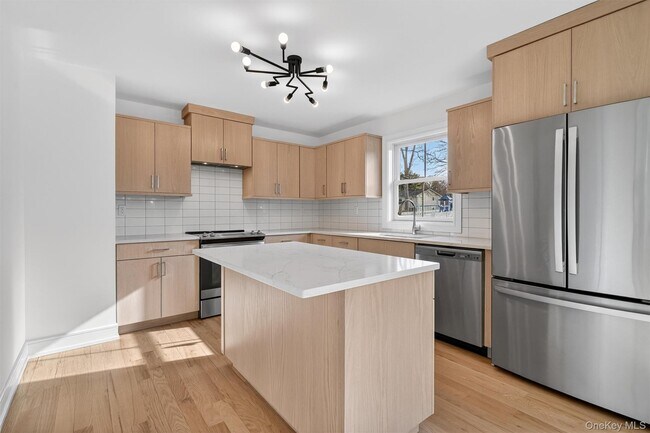 Building Photo - 2216 Crompond Rd