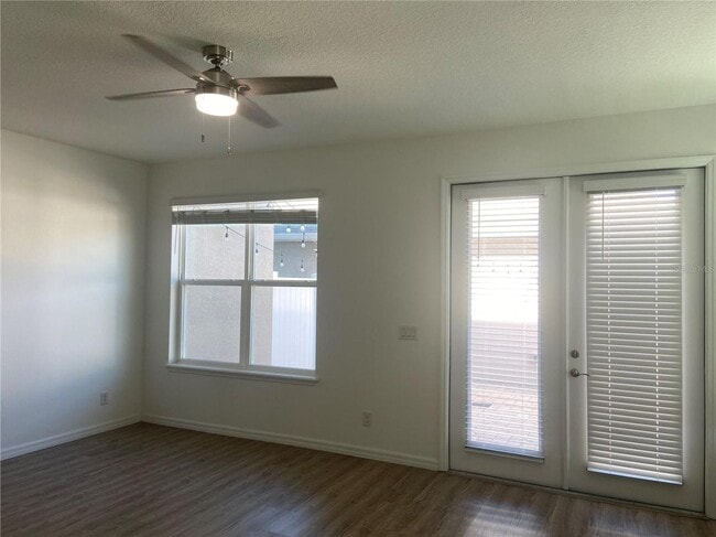 Building Photo - 10400 Spring Arbor Ln