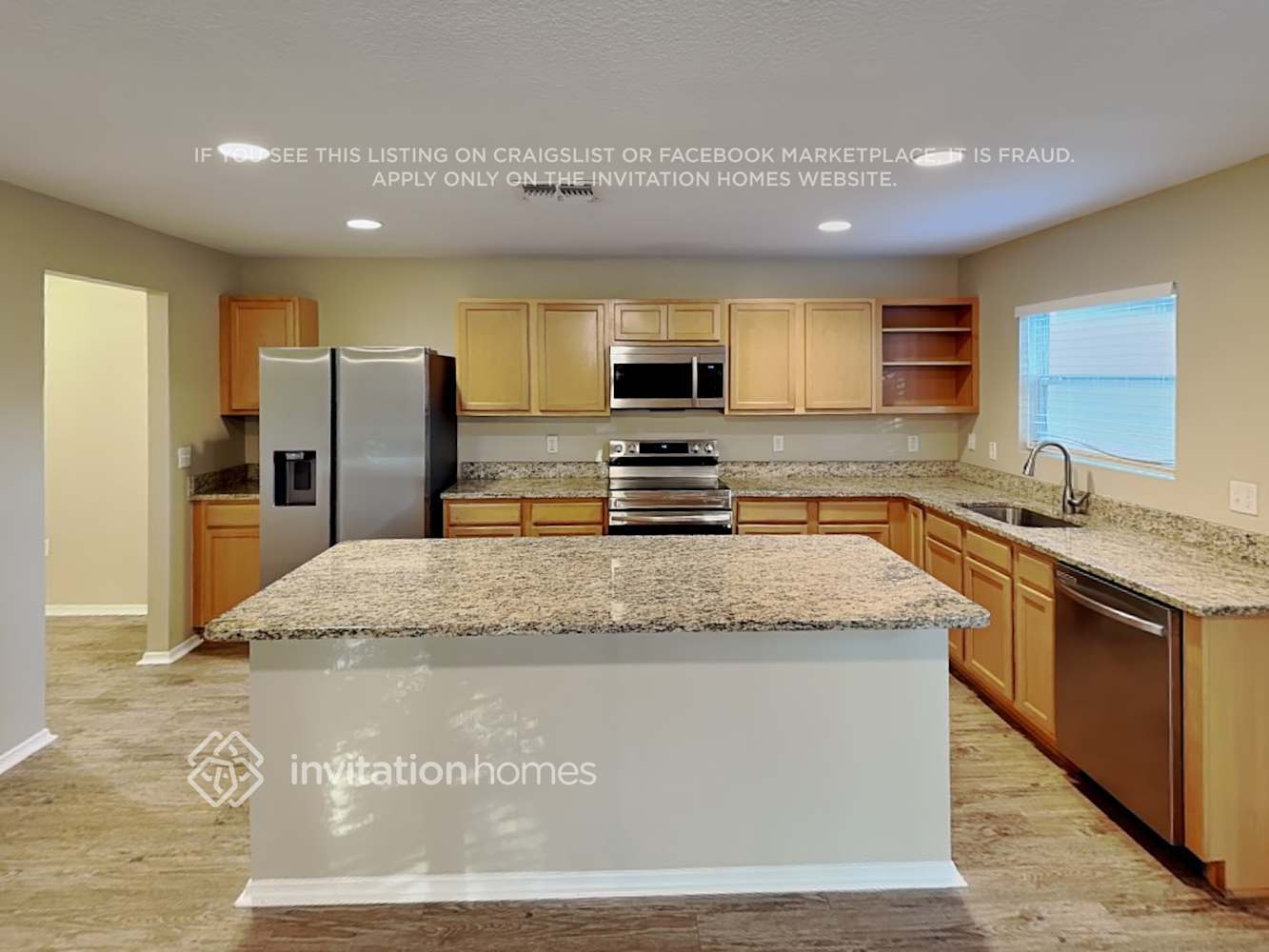 Building Photo - 1564 Strathmore Cir