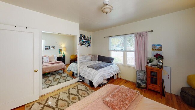 Building Photo - 3 Bedroom 3 Bathroom House W/ Large Yard, Near Cal Poly, Available This Summer!