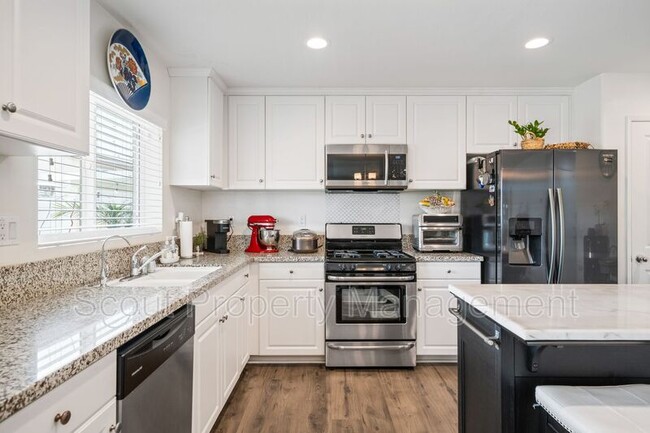 Building Photo - 29308 Abelia Ln