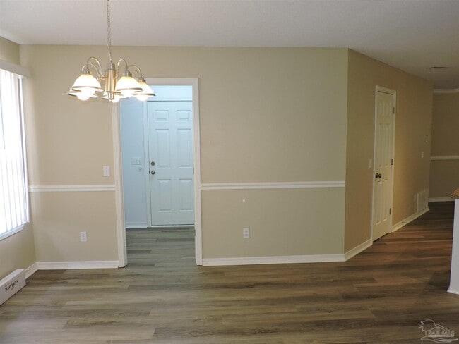 Building Photo - 278 S 61st Ave
