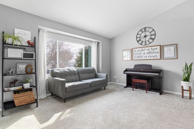 Building Photo - 445 43rd Ave NW