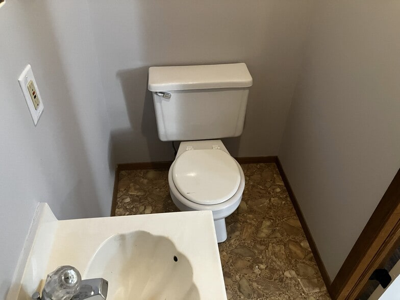 Building Photo - 4135 Dollys Dr