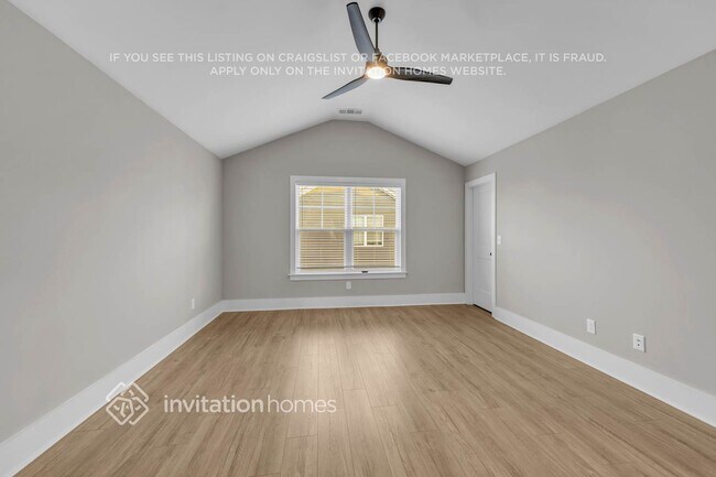 Building Photo - 246 Founders Ln