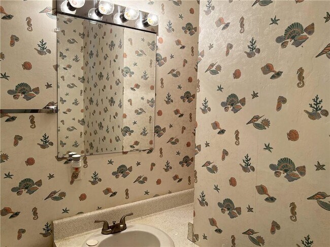 Building Photo - 1500 Demere Rd