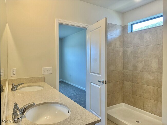 Building Photo - 16027 Enclaves Cv Dr