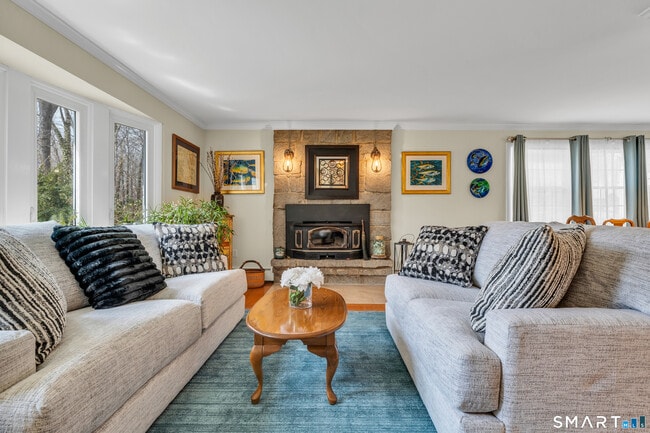 Building Photo - 51 W Lake Ave