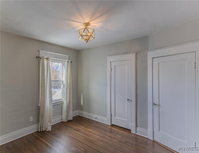 Building Photo - 20 Tacoma Ave