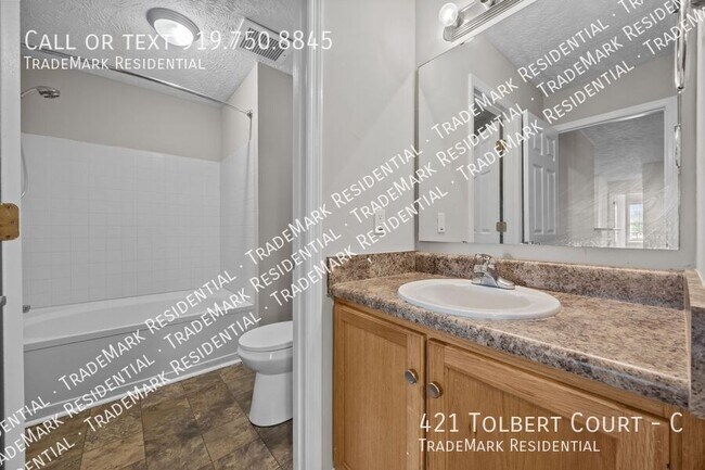 Building Photo - 421 Tolbert Ct
