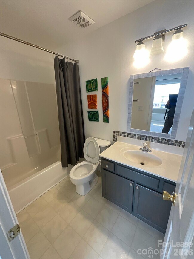 Building Photo - 12320 Bluestem Ln