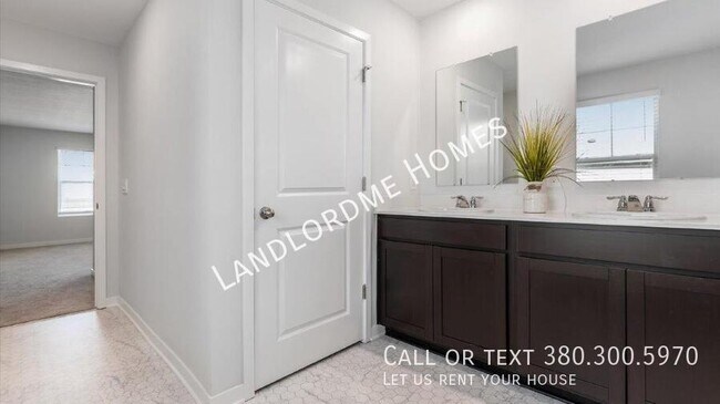 Building Photo - 163 Badger Pass