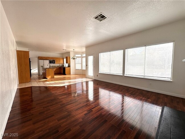 Building Photo - 7913 Waterfalls Ave