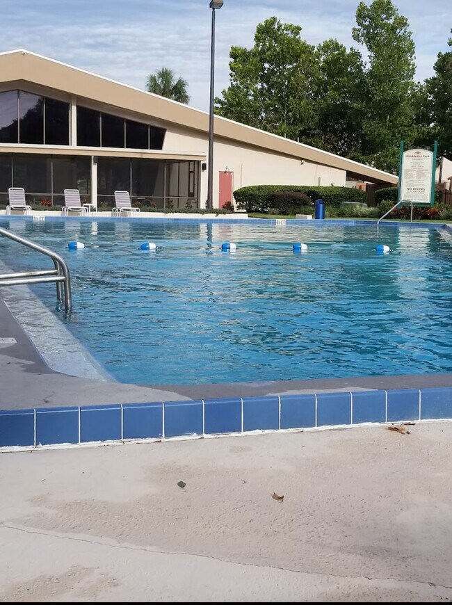 Building Photo - 3274 S Semoran Blvd