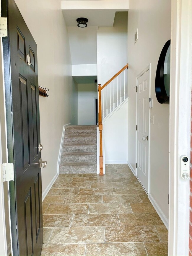 Building Photo - 2205 Pebble Beach Dr