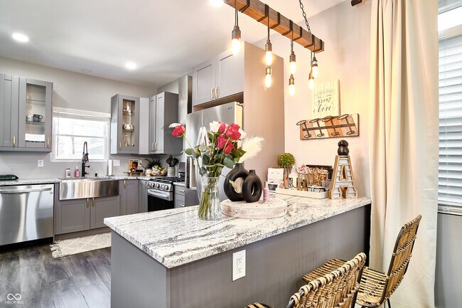 Building Photo - 1714 Milburn St