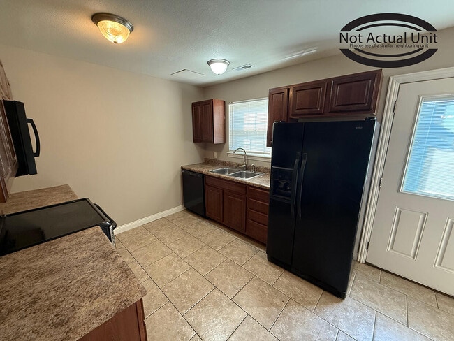 Building Photo - 1742 N Orie Dr