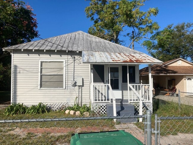 Building Photo - 3 bedroom 1 bath