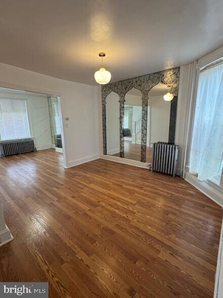 Building Photo - 6422 N Lambert St