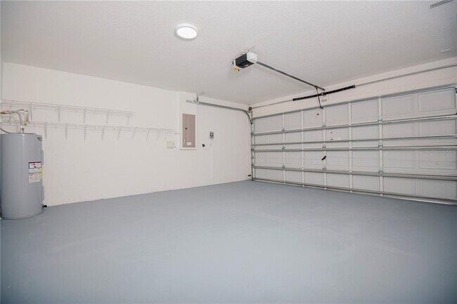 Building Photo - 8002 Carriage Pointe Dr