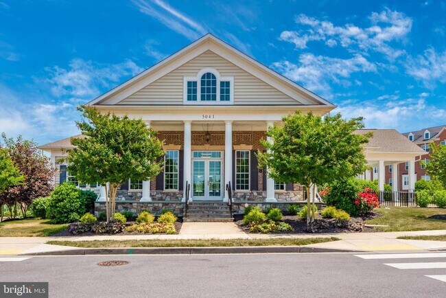 Building Photo - 5050 MacDonough Pl