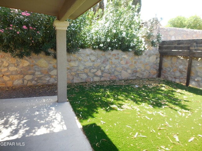 Building Photo - 4925 Copper Ranch Ave