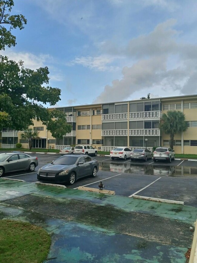 Primary Photo - 1 bedroom in North Miami FL 33162