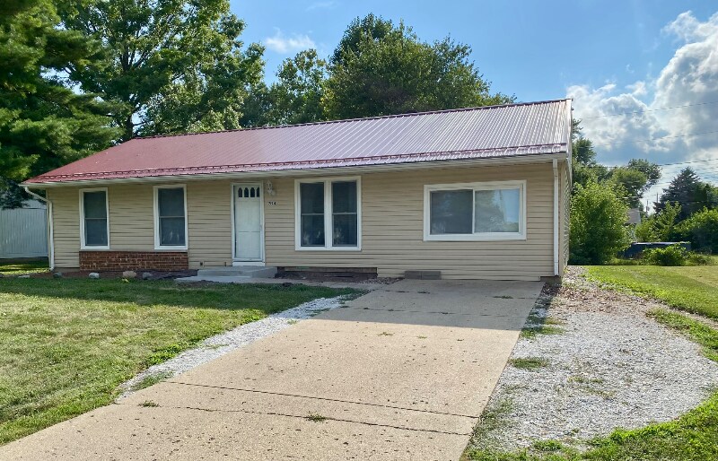 Building Photo - 1594 E Mason Dixon Dr