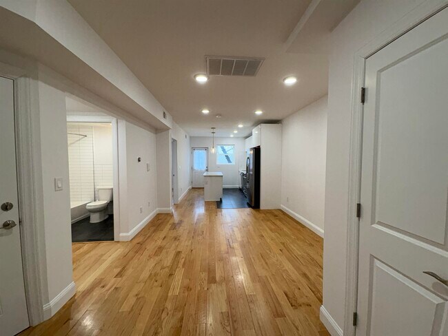 Building Photo - 223 Hancock Ave