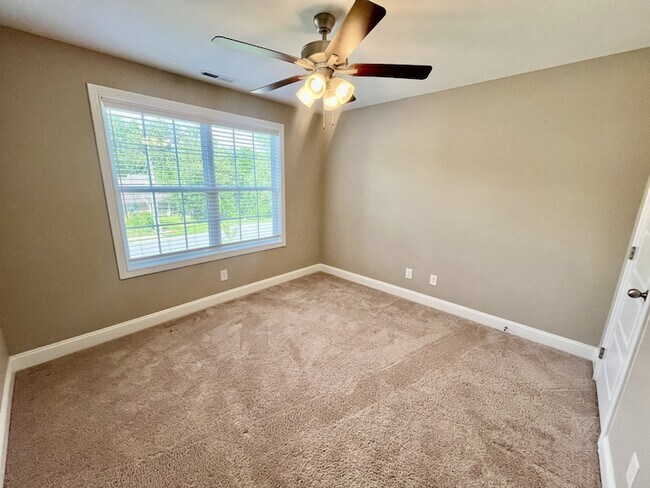 Building Photo - 2474 Shadowood Rd