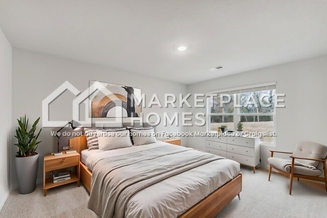 Building Photo - 5331 Greenwood Rd