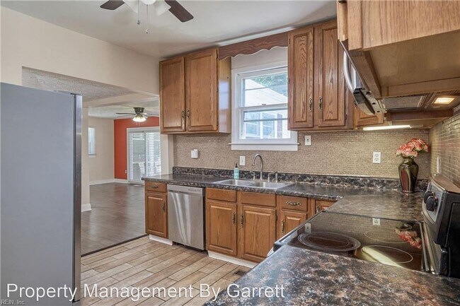 Building Photo - 3 br, 2 bath House - 506 Carys Chapel Road